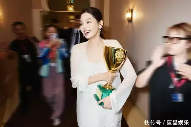 98策略 85花洗牌？辛芷蕾威尼斯封后，杨幂《生万物》转型破流量困境