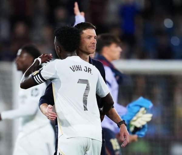 博星配资 6场3球3助！皇马1.7亿巨星起舞 阿隆索有功：激活三叉戟